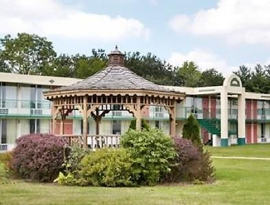 Macomb Inn المظهر الخارجي الصورة