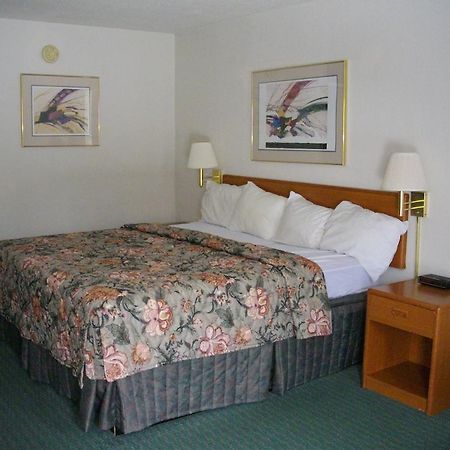 Macomb Inn الغرفة الصورة